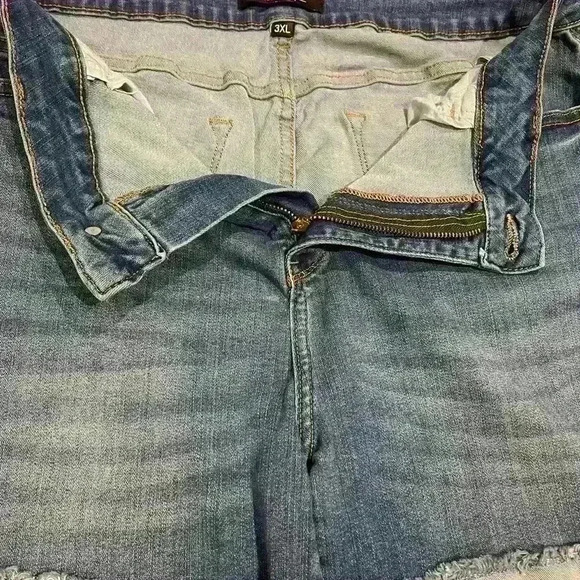 Judy Blue High Rise Tummy Control Fray Hem Cut Off Stretched Denim Shorts  3XL - Picture 3 of 9